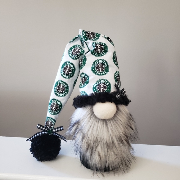 Starbucks Gnome with draped hat - Picture 2 of 10